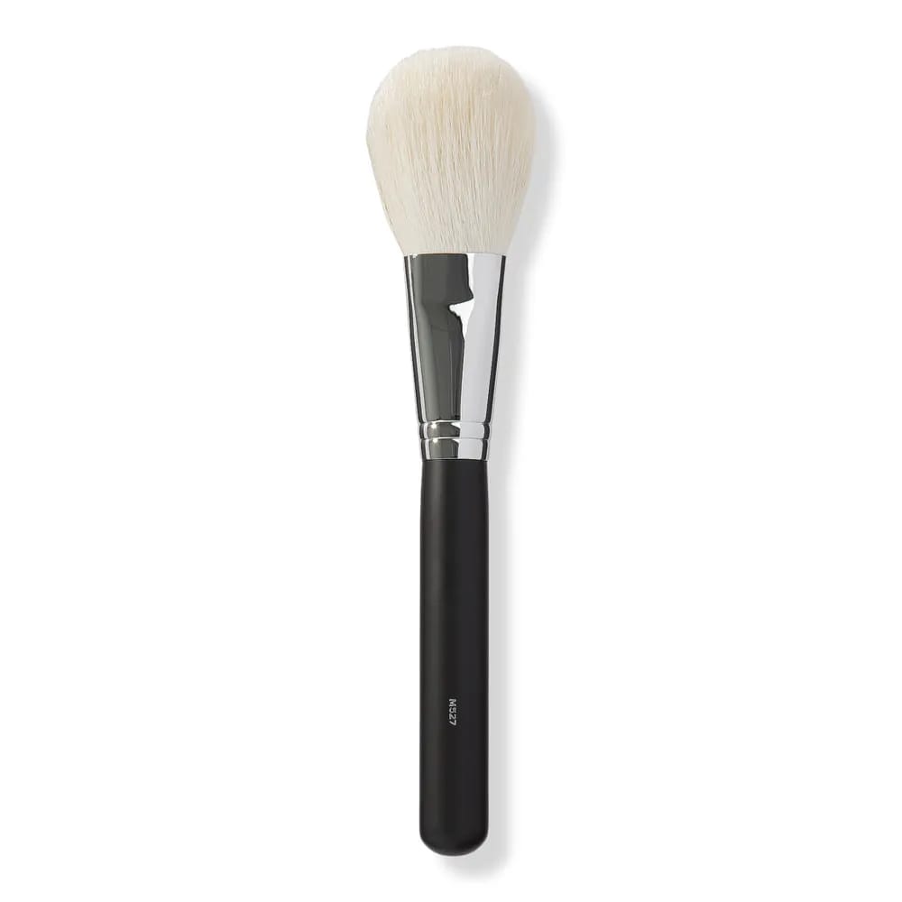 MORPHE – Deluxe Pointed Powder Brush (M527)