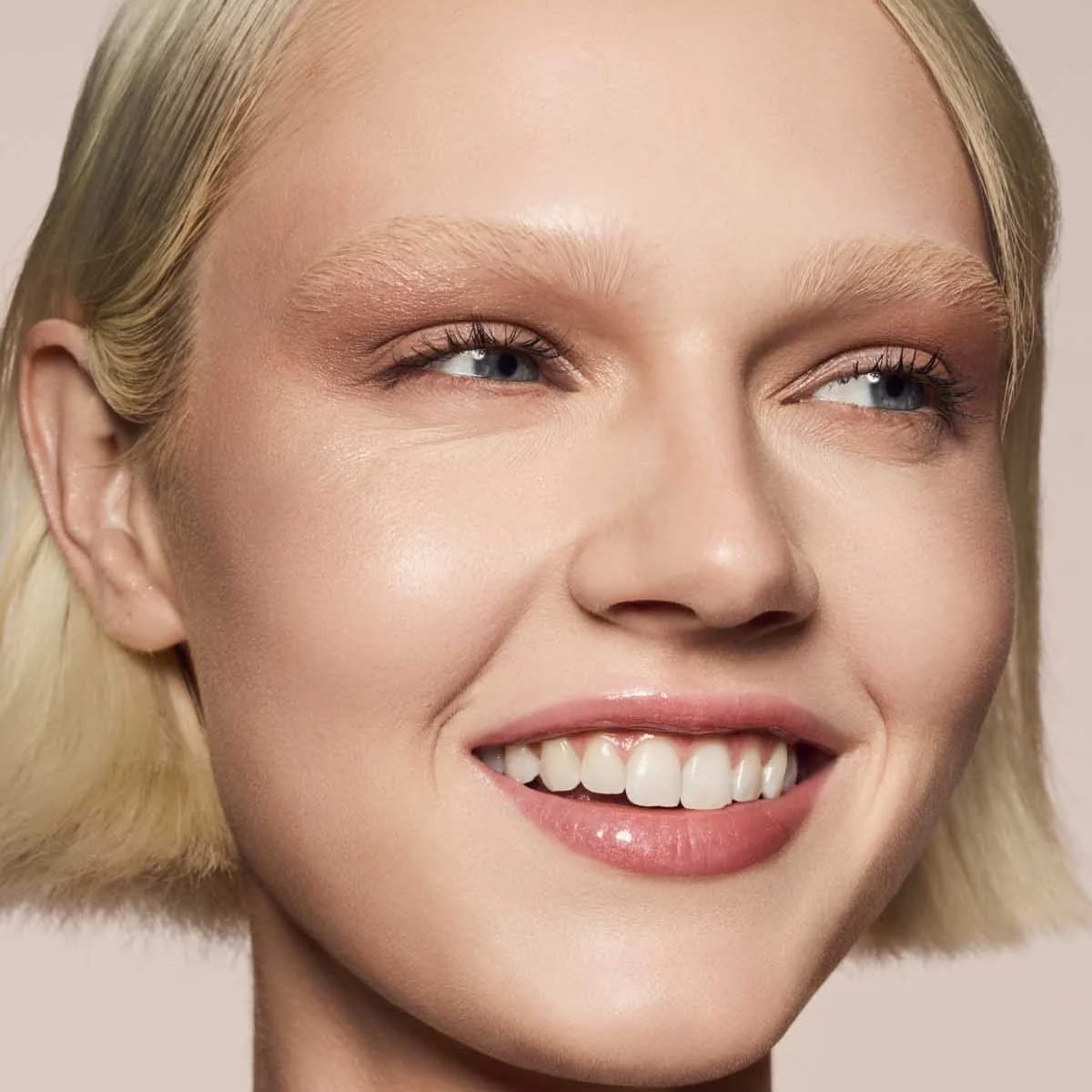 FENTY BEAUTY – Gloss Bomb Dip Clip-On Lip Luminizer