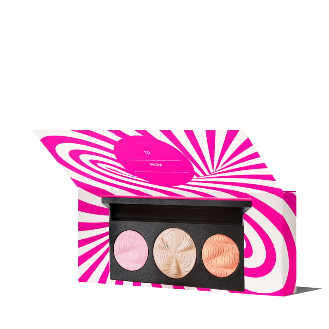 MAC Cosmetics – Step Bright Up Extra Dimension Skinfinish Palette