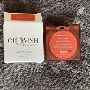 Huda Beauty - Glowish Cheeky Vegan Blush Powder - Shade 7
