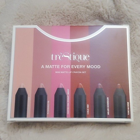 Trestique - A Matte for Every Mood (mini Matte Lip Crayon Set) Nantucket Nude, Florence Fig, Barcelona Bright Berry, Chile Red, Belize Bordeaux, Tuscan Wine