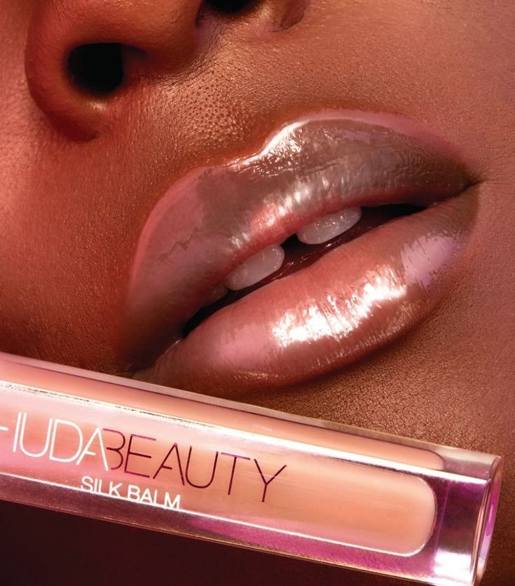 Huda Beauty - Silk Balm Lip Balm Toasted
