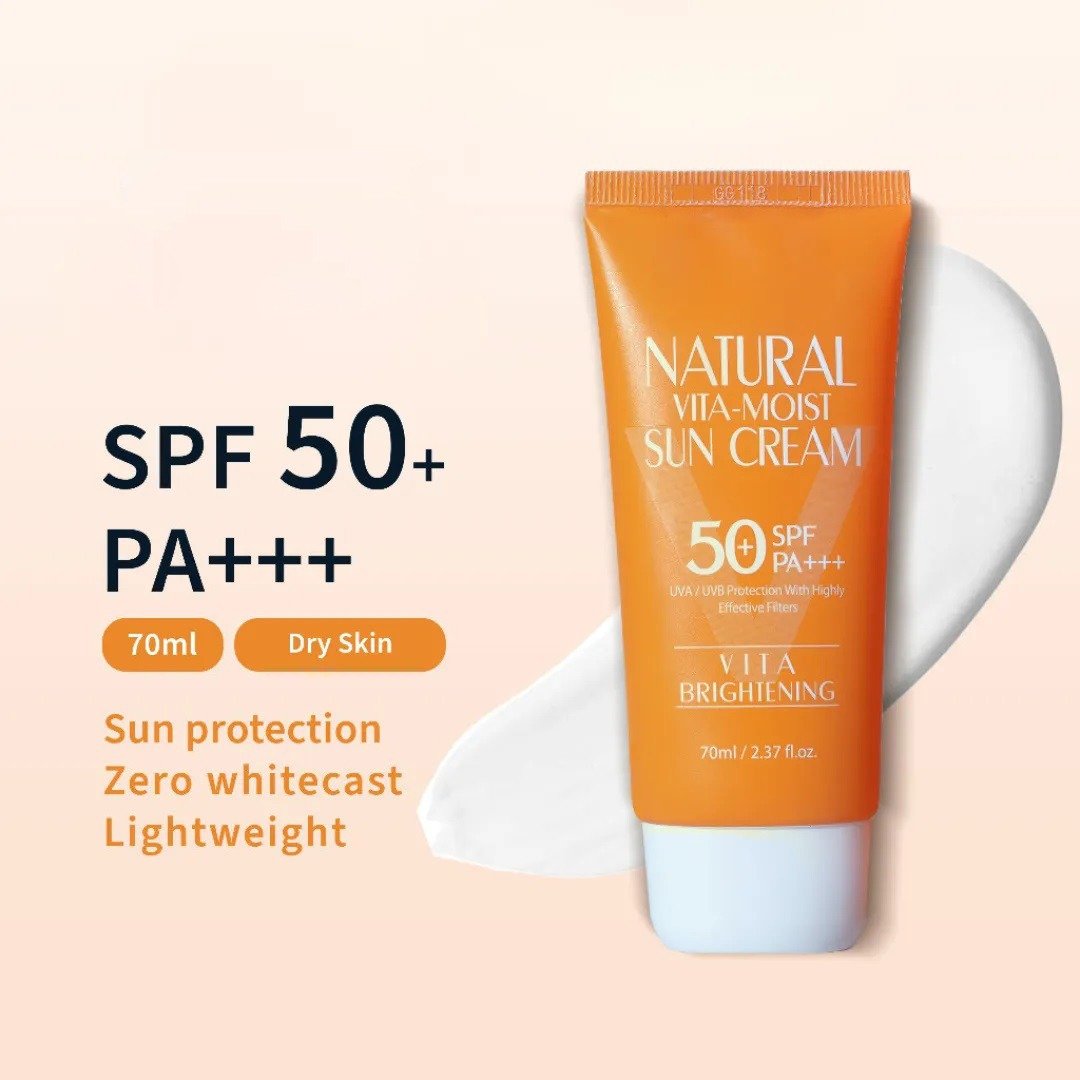 3W Clinic - Natural Vita Moist Sun Cream SPF 50+ Pa+++ Uva/Uvb Protection with Highly Effective Filters Vitta Brightening