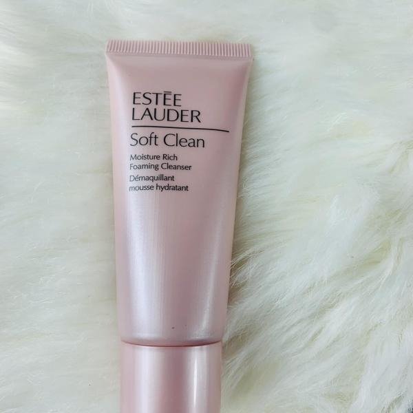 Estée Lauder - Soft Clean Moisture Rich Foming Cleanser