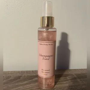 Bath & Body Works - Pumpkin Craving Diamond Shimmer Mist - Shade 2