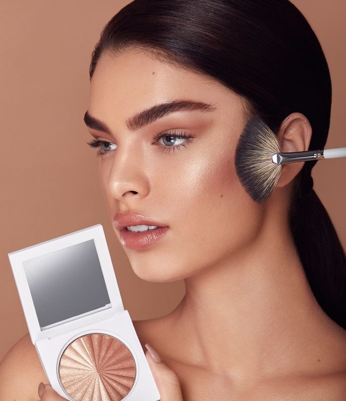 OFRA Cosmetics - Pressed Powder Bronzer - Shade 2